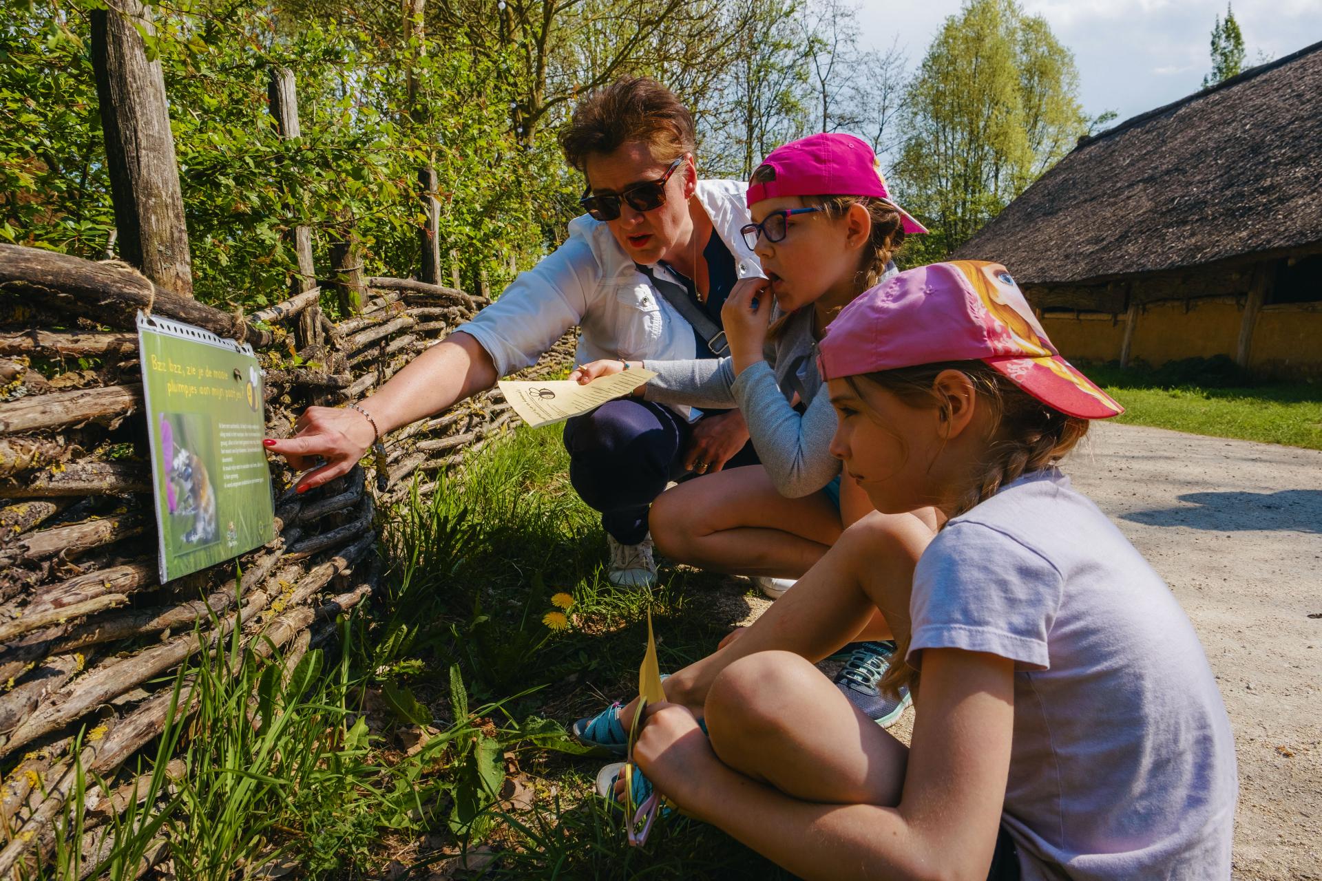 Archeon is blij met de bij